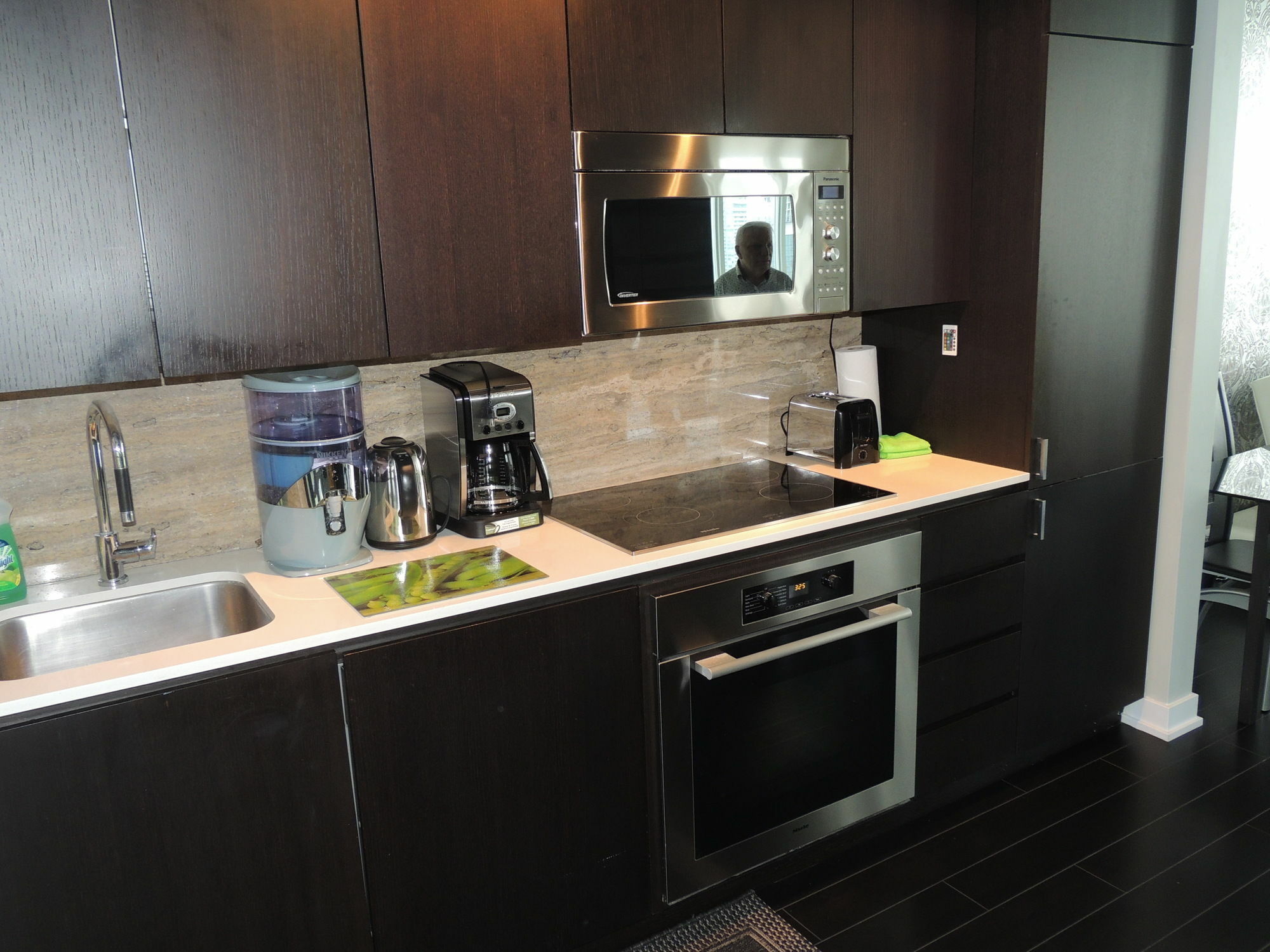 Tvhr - Luxury Condos In Heart Of Downtown Торонто Экстерьер фото